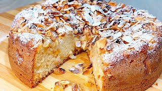 جديد‼️ كيك ببيضتين خطير وصااادم 😍 رهيب بلمسة تفاح وزبيب ولا أروع! 🍎✨