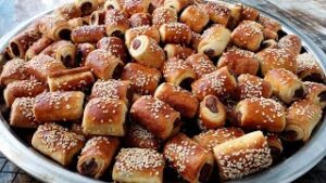 كعك سهل بمقادير متوفرة ونتيجة رائعة